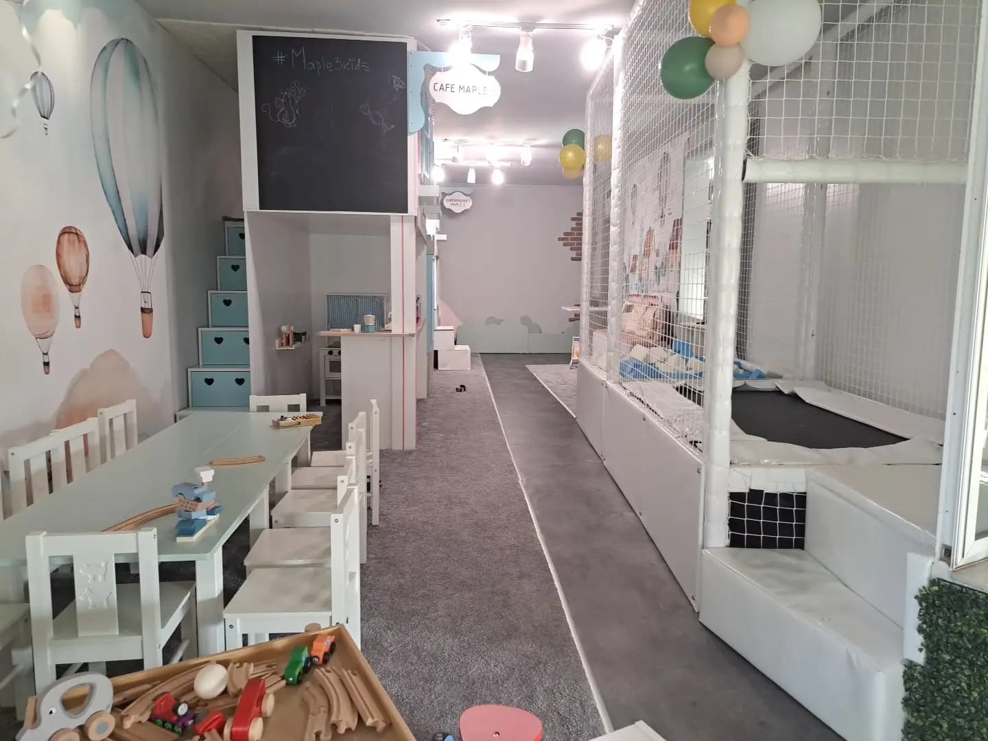 Maple Tree Kids Детски Парти Център (Мейпъл Трий)
