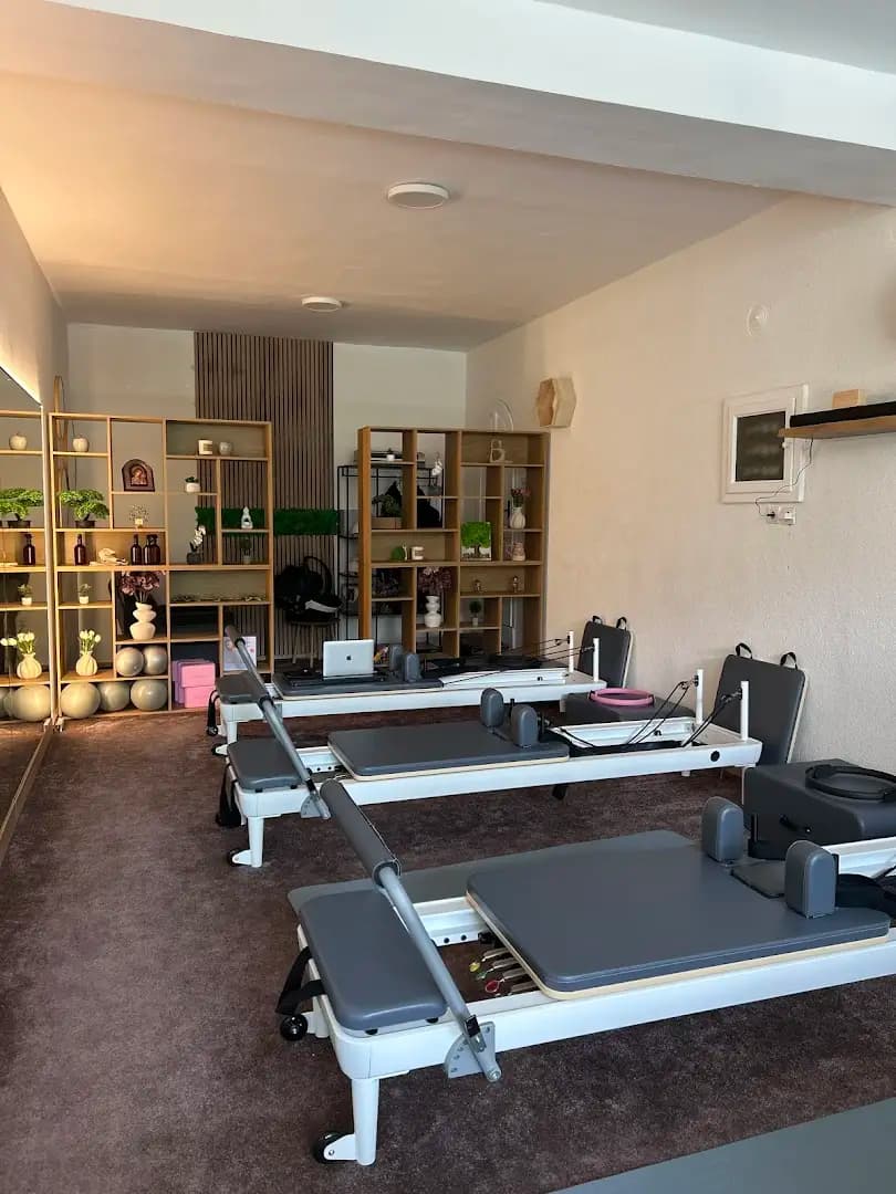 Reformer Pilates & Wellness Studio “ Grace”