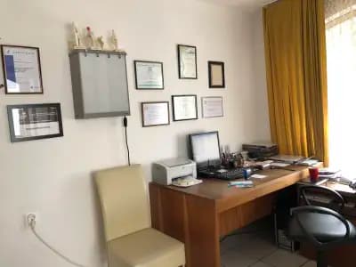 Кожухаров, Лекарски Кабинет по Ортопедия и Травматология