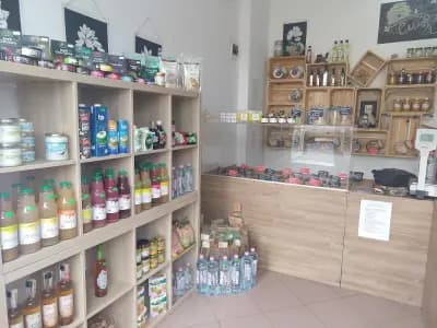 Смесен магазин ROYAL- Био продукти, ядки, сушени плодове.
