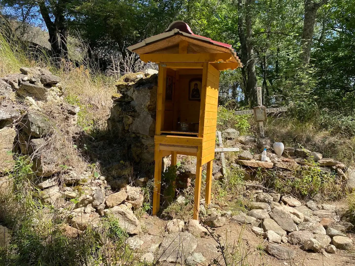 Църква Св. Параскева (руини)