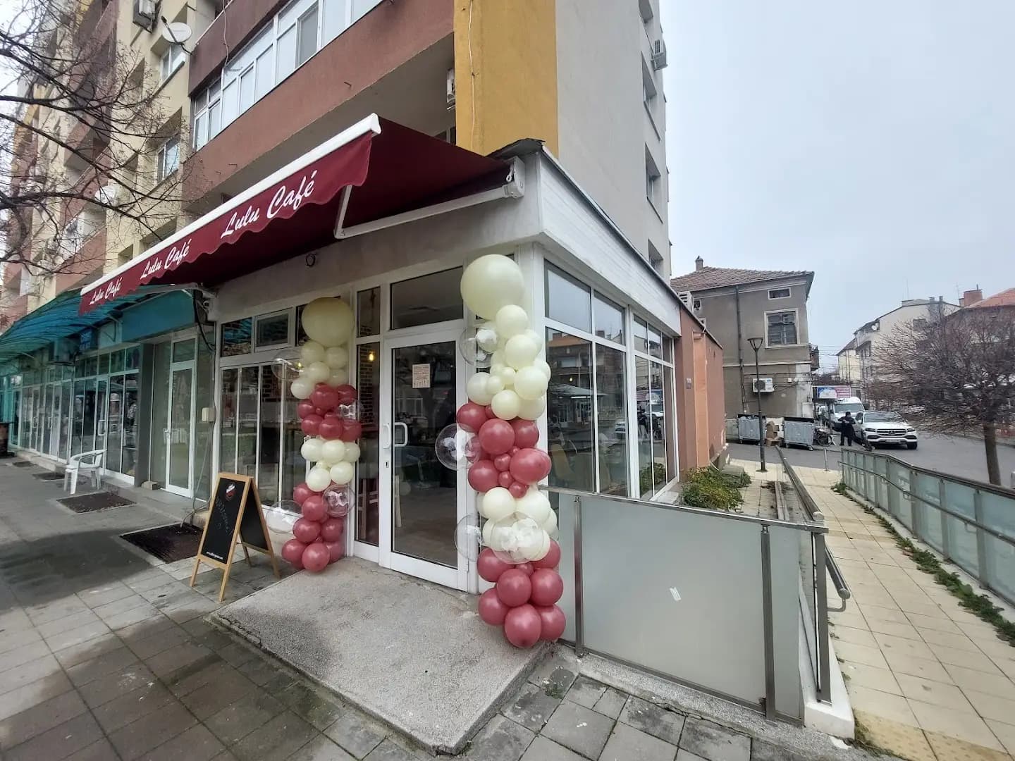 Lulu Cafe