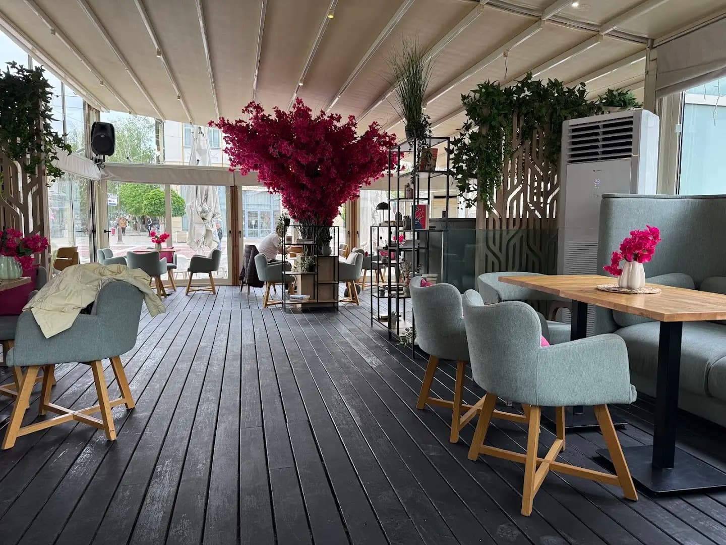 New Coffee World - Amora Gelato - Cafe & Coffee Supplies & Equipment Blagoevgrad