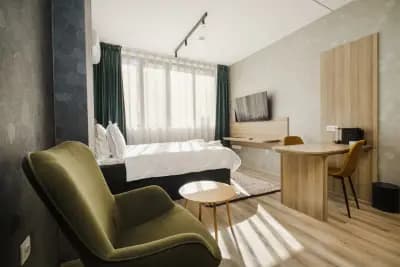 A 17 Luxury Suites