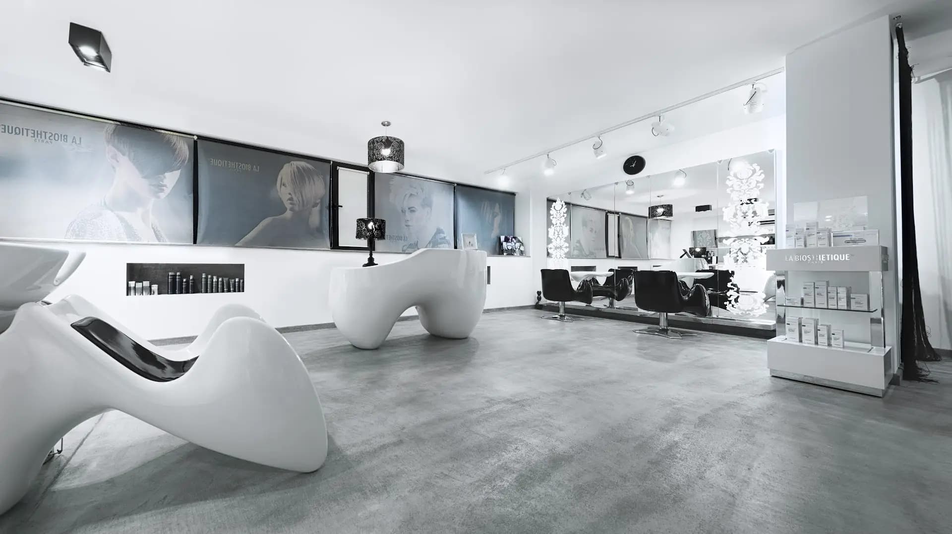 Beauty Studio - Maxi Club Sofia - Hair/Nails/Make-Up