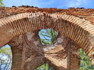 Реплика на Казанлъшка Тракийска гробница