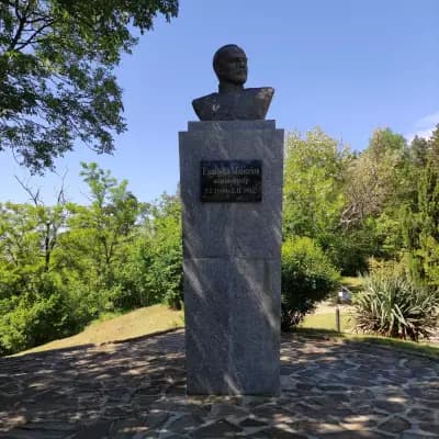 Реплика на Казанлъшка Тракийска гробница