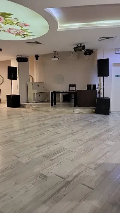 Restaurant “Kazanlak” / Ресторант “Казанлък”