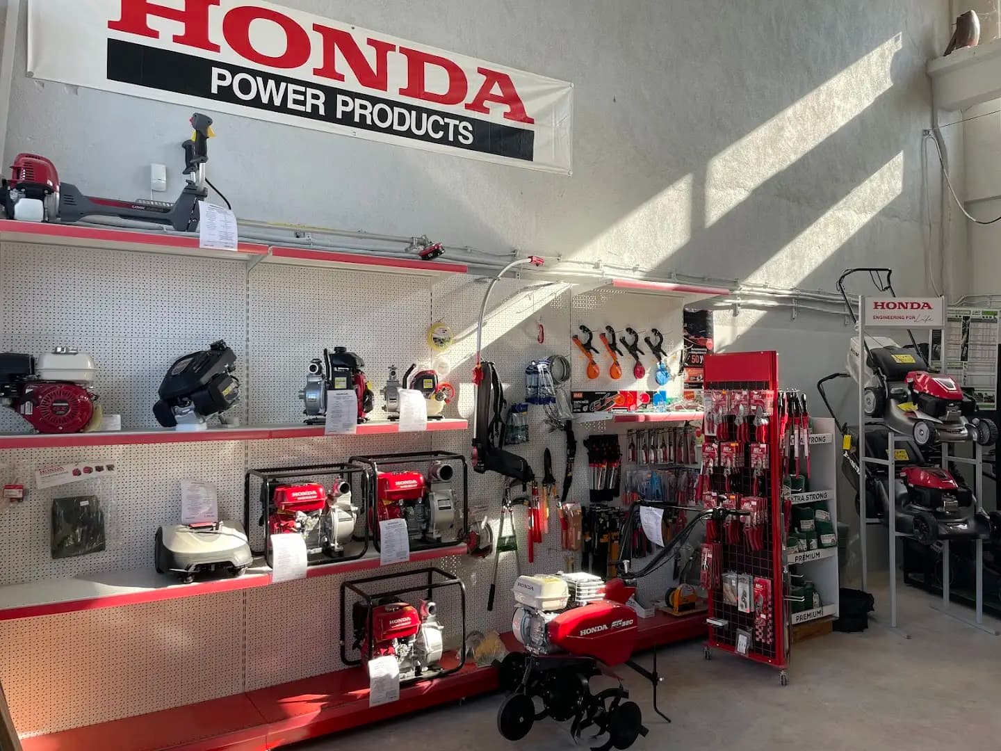 Solaray Marine & Power Shop