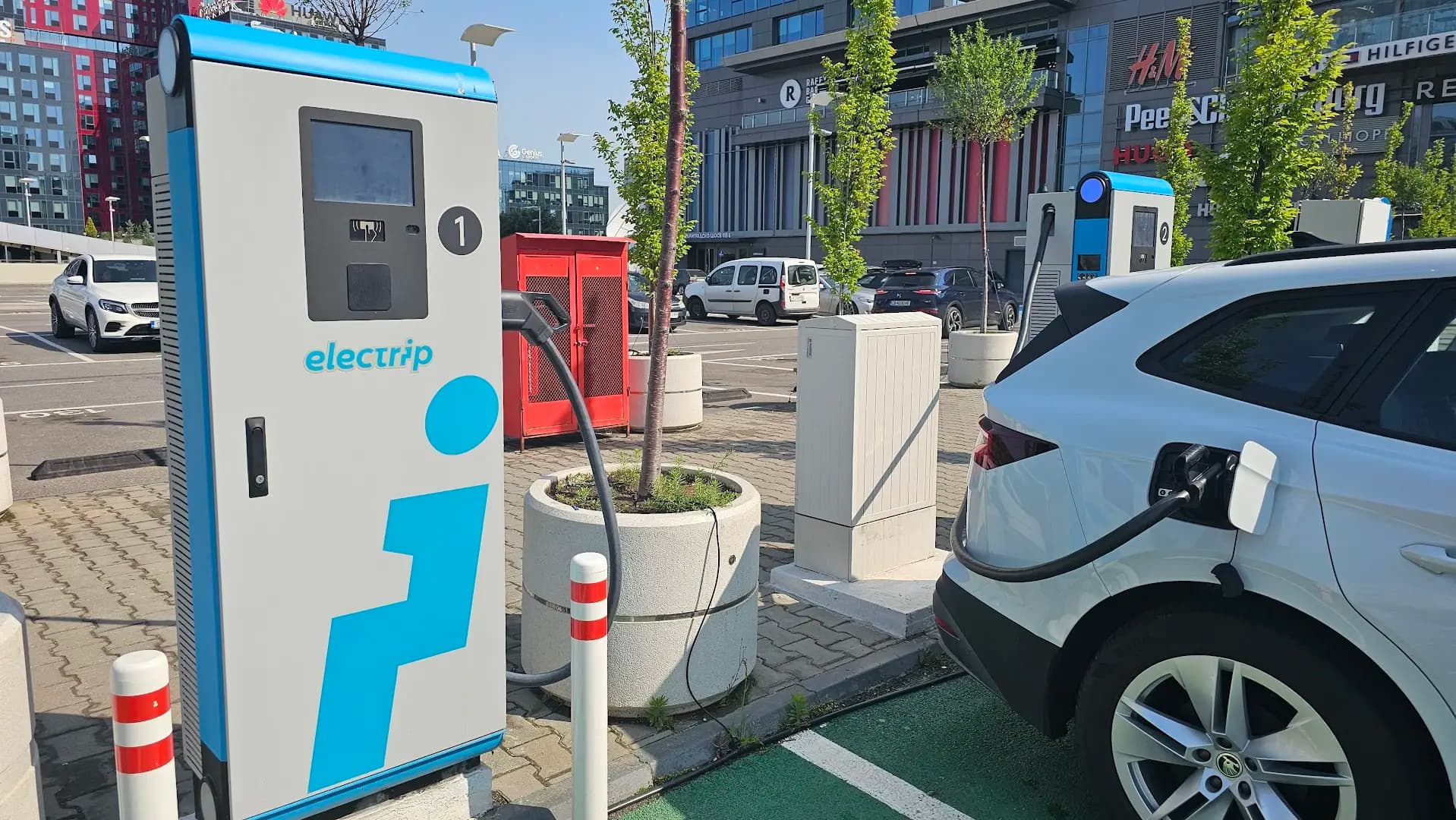 Станция за зареждане на електрически превозни средства