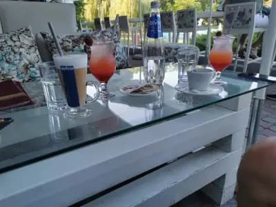 Morado Premium Club