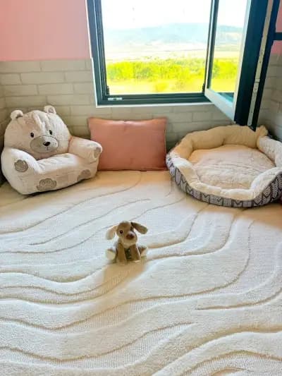 Rozi's Luxury Dog Hotel