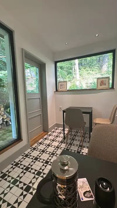 Mili's Bed and Breakfast Guest House