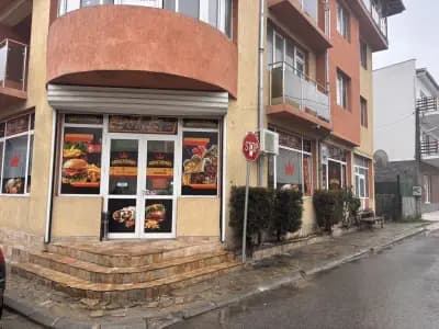 Заведение за бързо хранене “ABRACADABRA”