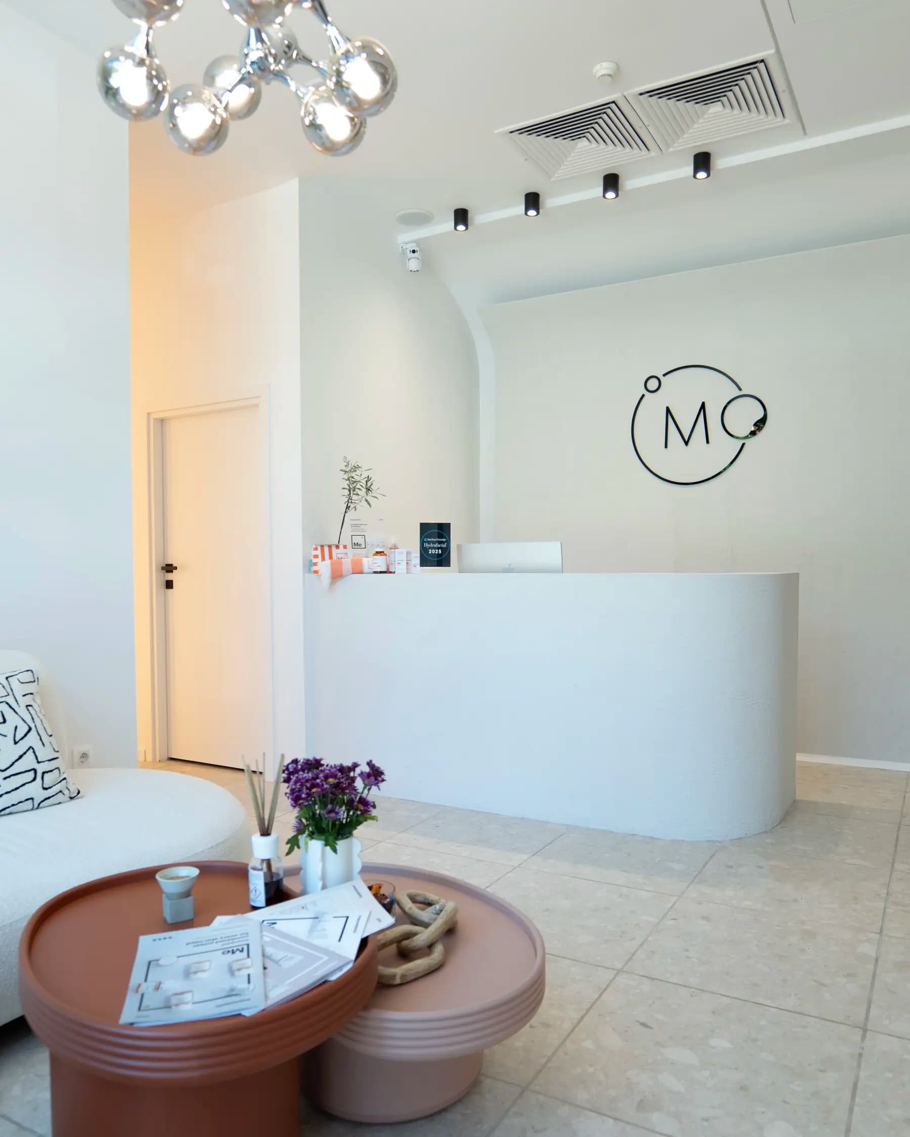 Молекула - Естетичен център / Molekula - Aesthetic center
