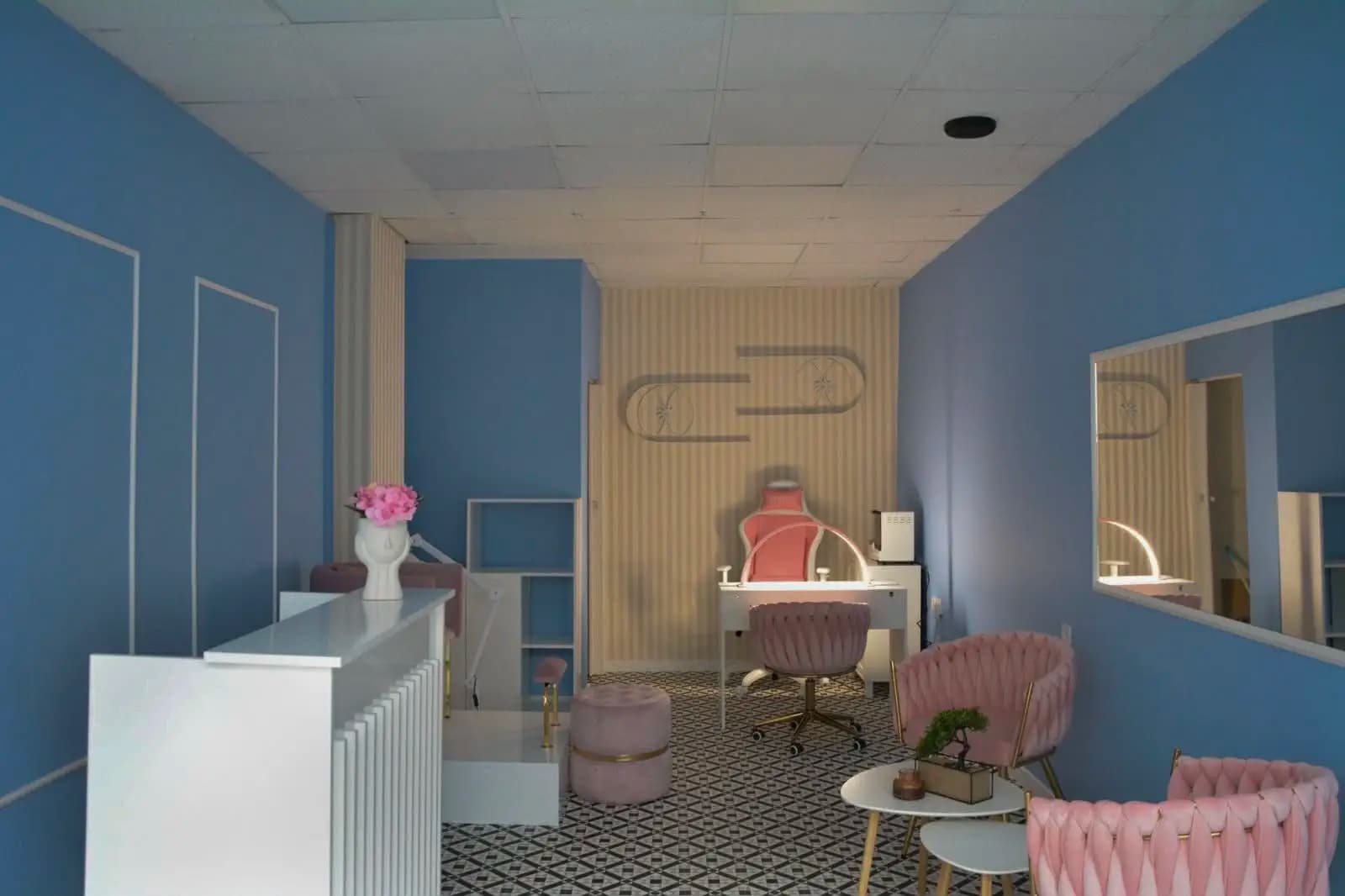 Nails Factory