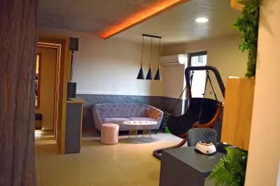 Vertu Nail Studio