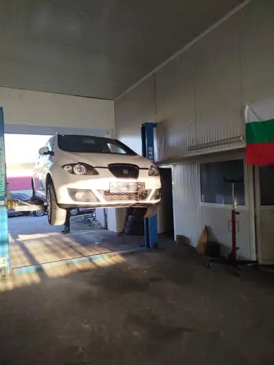 Автоцентър Василиви