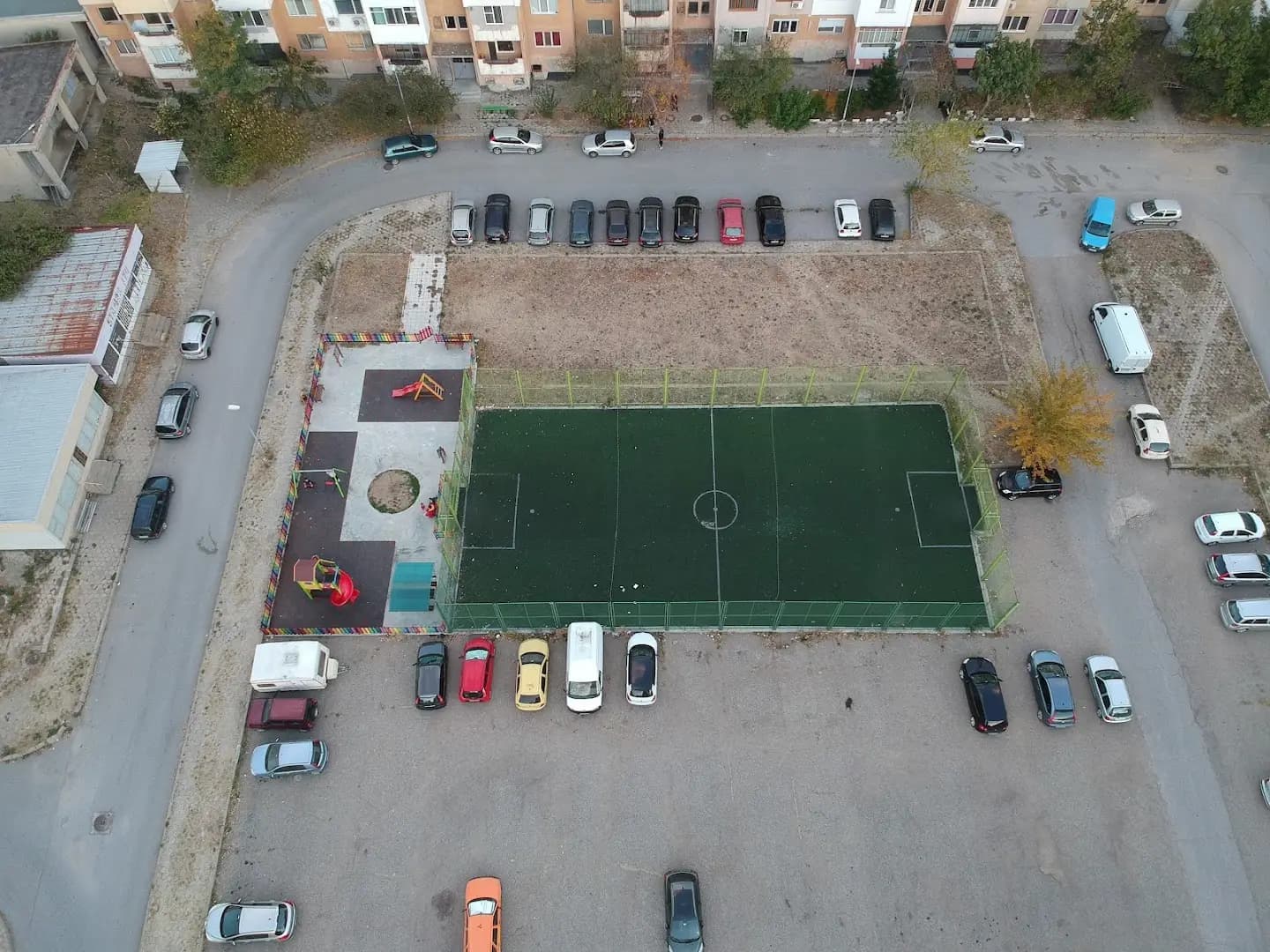 футболно игрище Дружба