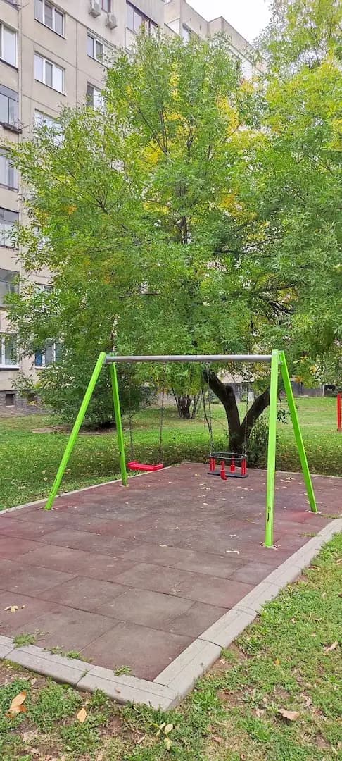 Детска площадка до ул. Киркович