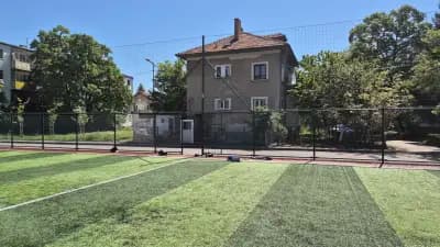 Футболно игрище 220