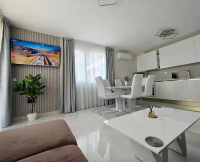 Luxury Apartament CROWN