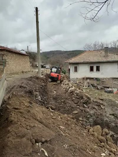 Услуги с мини багер Габрово - ПЛАМЕН КОЛЧЕВСКИ