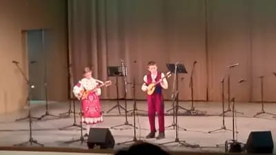 Фолклорен танцов ансамбъл СИВЕК