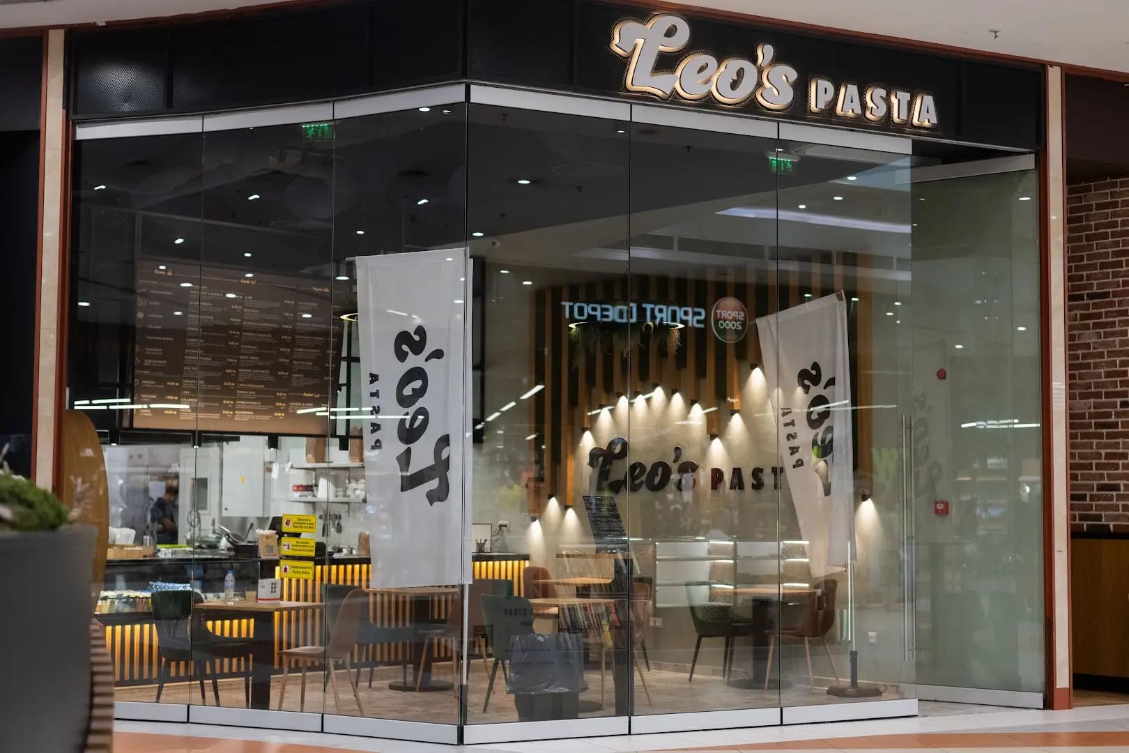 Leo's pasta - Paradise Center