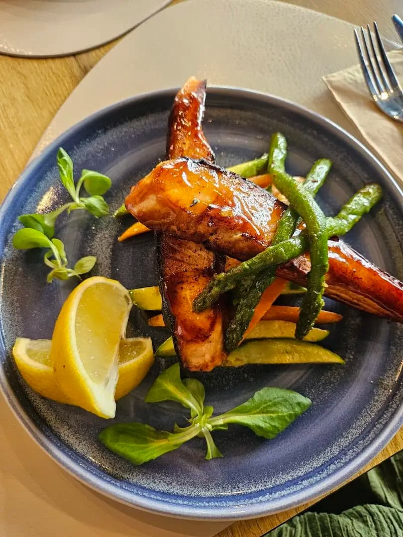 THE NEST urban restaurant