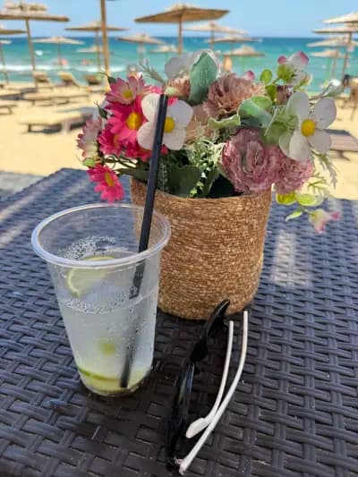 Color beac bar Кабакум Варна