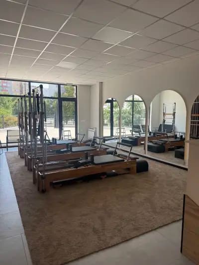 AURA pilates studio