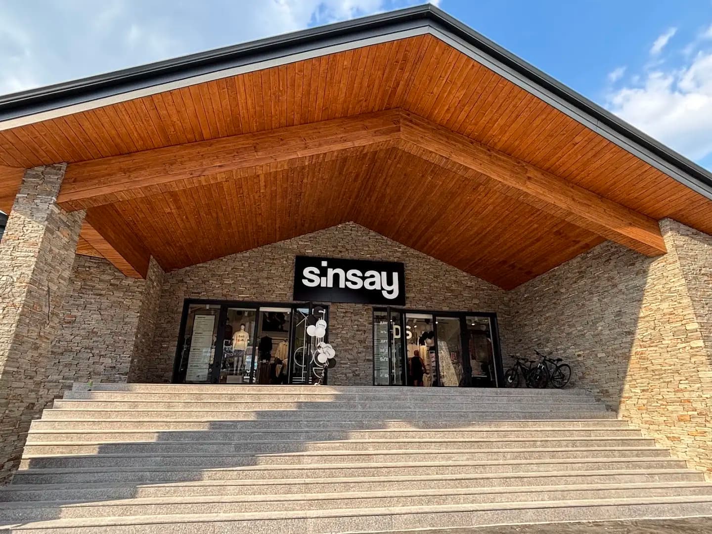 SINSAY Bansko Center