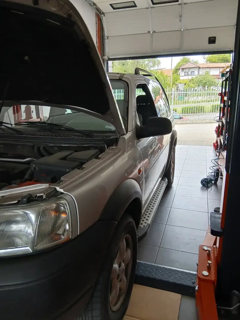 КЪБРЪС АВТОРЕМОНТНИ УСЛУГИ / KIBRIS AUTO REPAIR & SERVICE