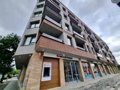 Top location apartment