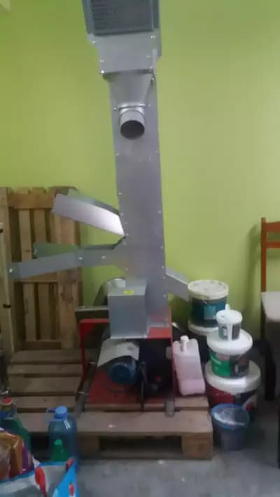 Хранителен магазин Мезек