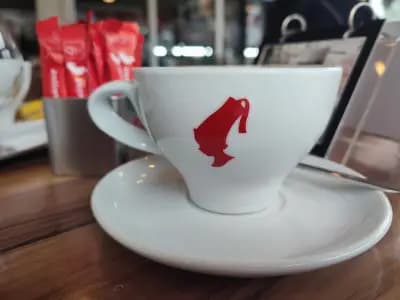 Кафе Бри