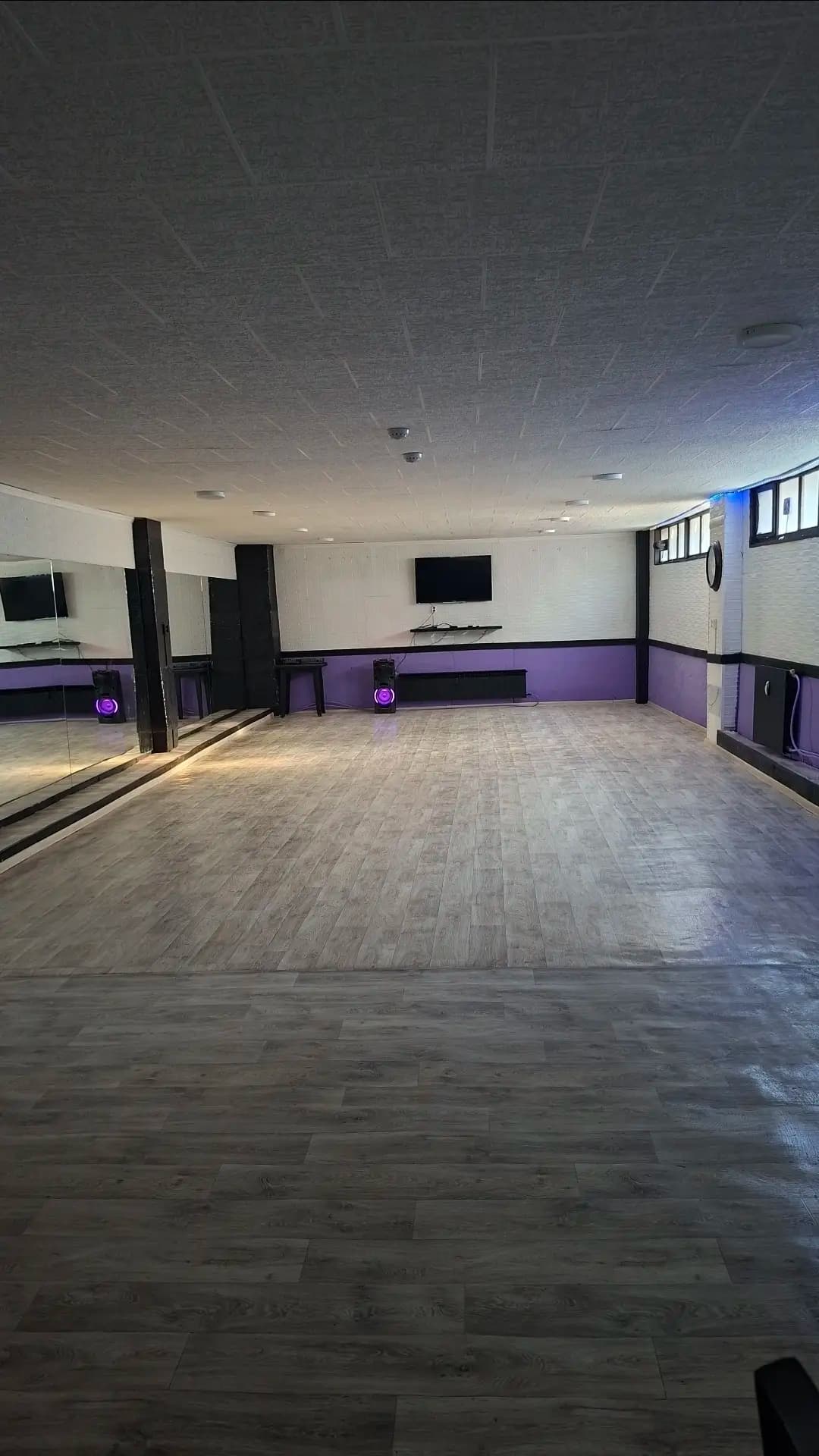 FLY Dance Studio