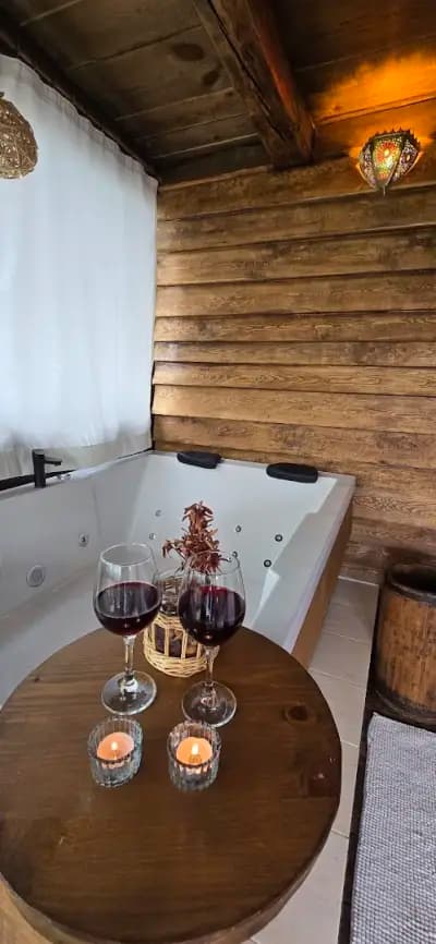 Панорама хаус Лещен и еко къщи Дървена и Землянка