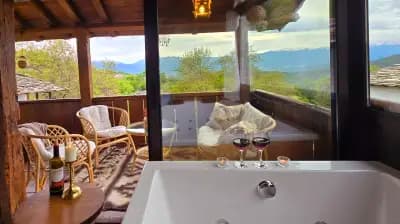 Панорама хаус Лещен и еко къщи Дървена и Землянка