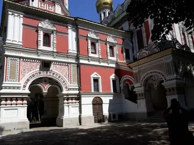 Хотел "Опълченец"