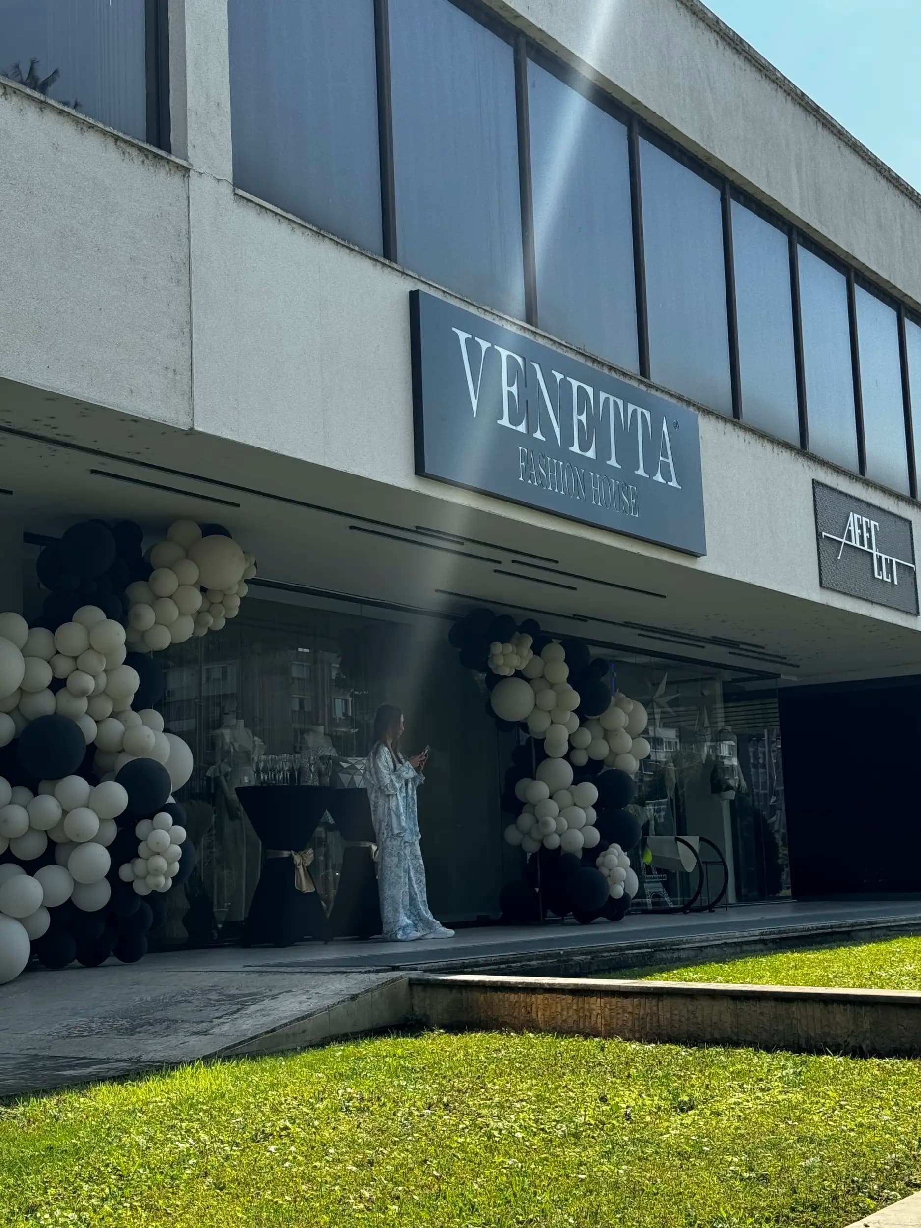 VENETTA FASHION HOUSE