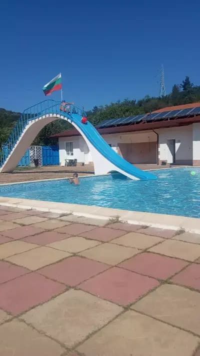 Семеен Хотел Извора