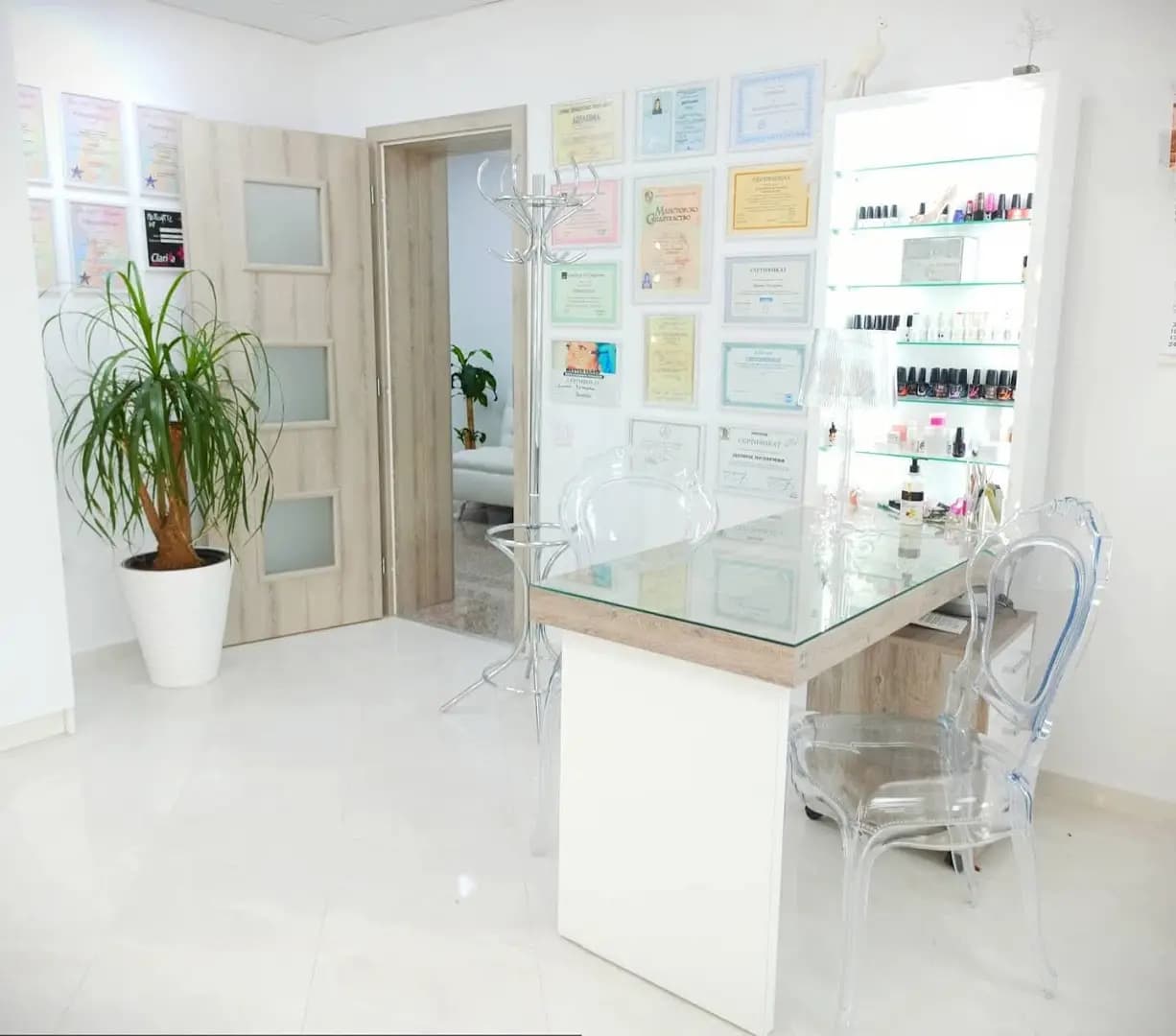 Dimka Lazarova beauty center