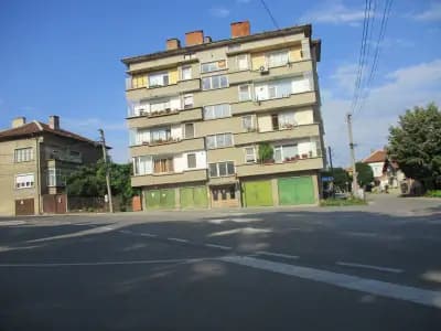 Банков клон на Алианц Банк България