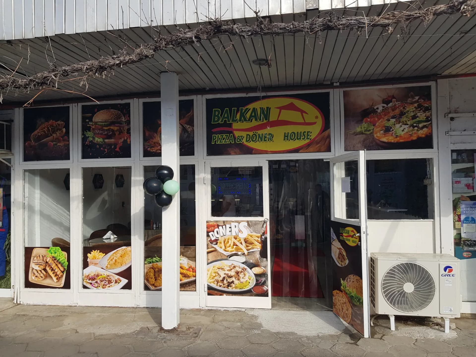 Balkan pizza and doner house