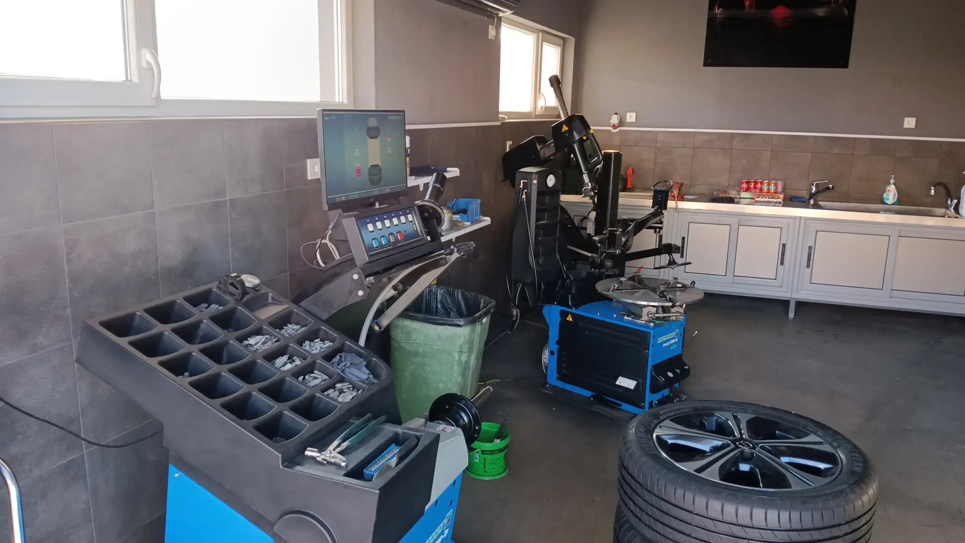 Сервиз за гуми / Tyre service