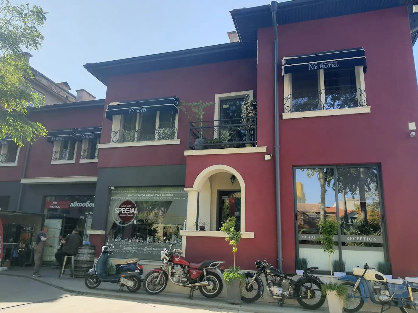Hotel Misho's Street