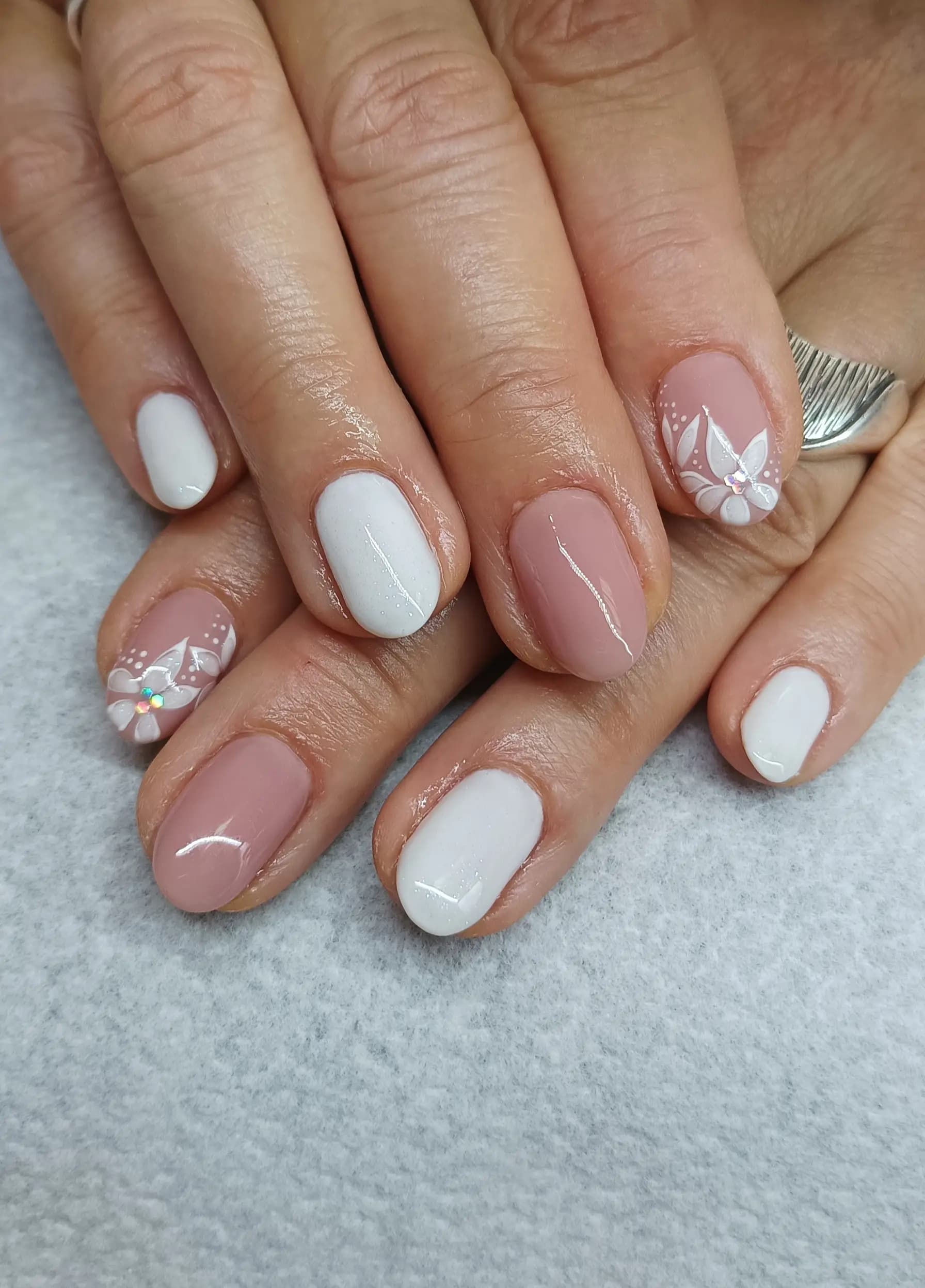 Студио за красота Stella Beauty Studio