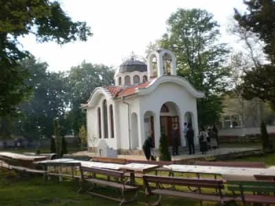 Храм „Св. Възнесение Господне”